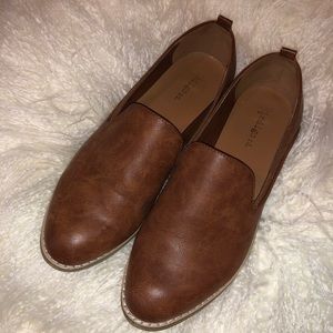 Indigo rd. Hestley Loafer Dark Brown